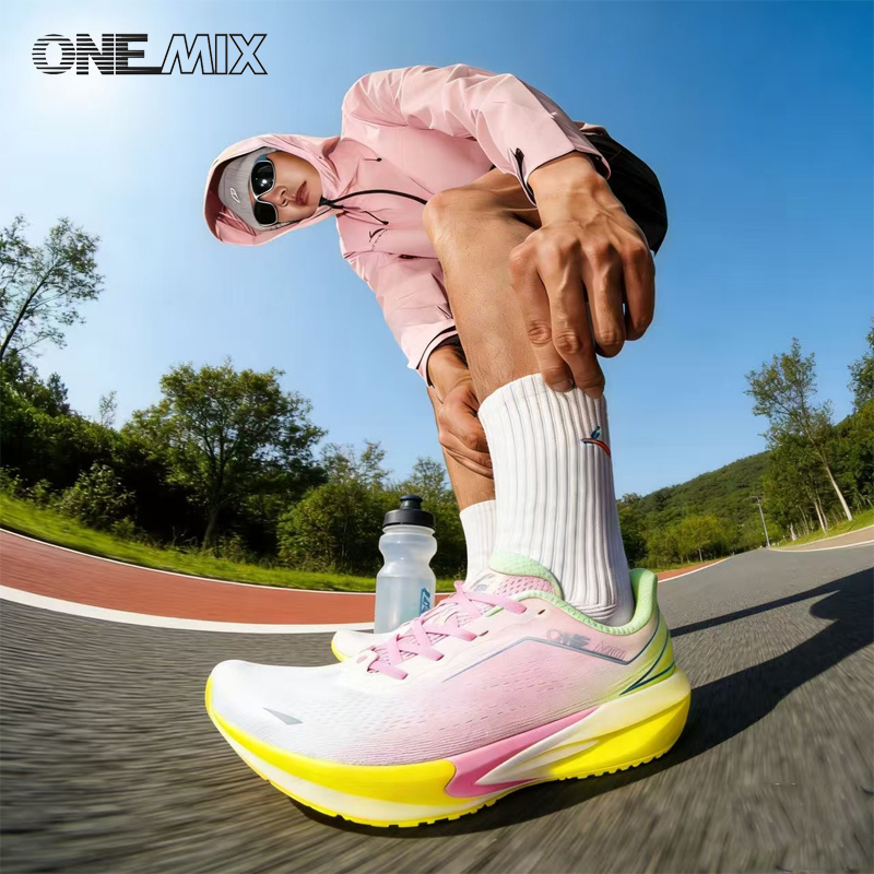 Reflective Night Running Shoes - ONEMIX Laufschuhe für Herren, superleichte Outdoor-Sneaker