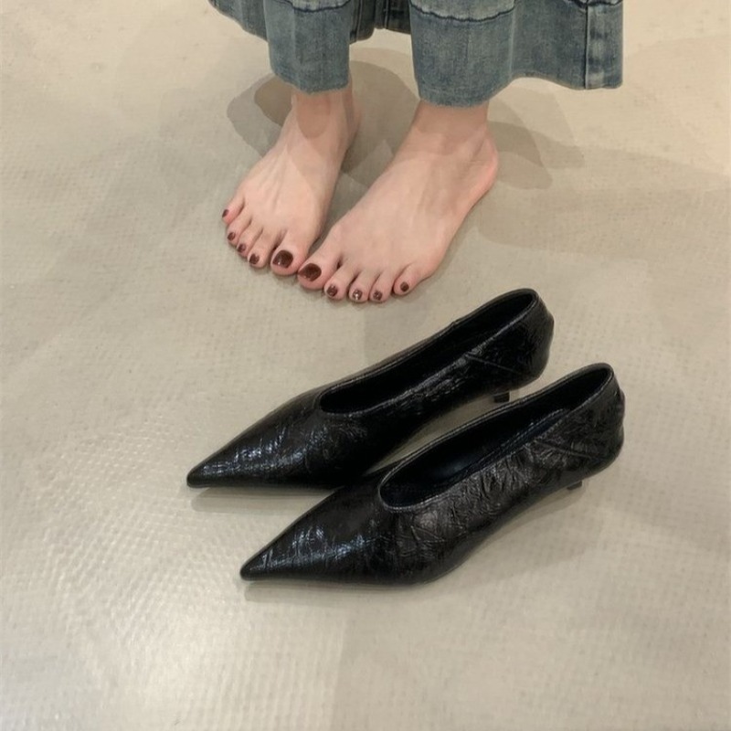 2025 herbst Neue Pendler Wind  – Heels Bewertung und Preis